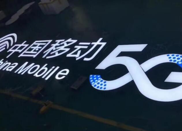为什么说PC耐力板最适合做广告灯箱?
