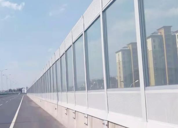 PC板外墙的缺点和优点？